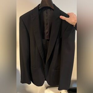 Men’s black blazer